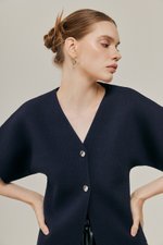 OPHELIA SILVER BUTTON KNIT TOP OPHELIA SILVER BUTTON KNIT TOP