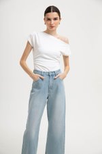 ANDI STRAIGHT LEG JEANS (PETITE) ANDI STRAIGHT LEG JEANS (PETITE)
