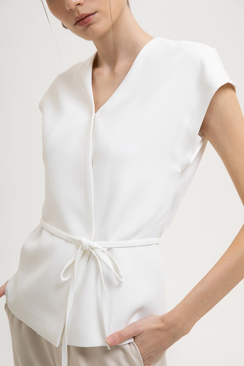 *BACKORDER* VANYA WRAP TOP W/ SASH