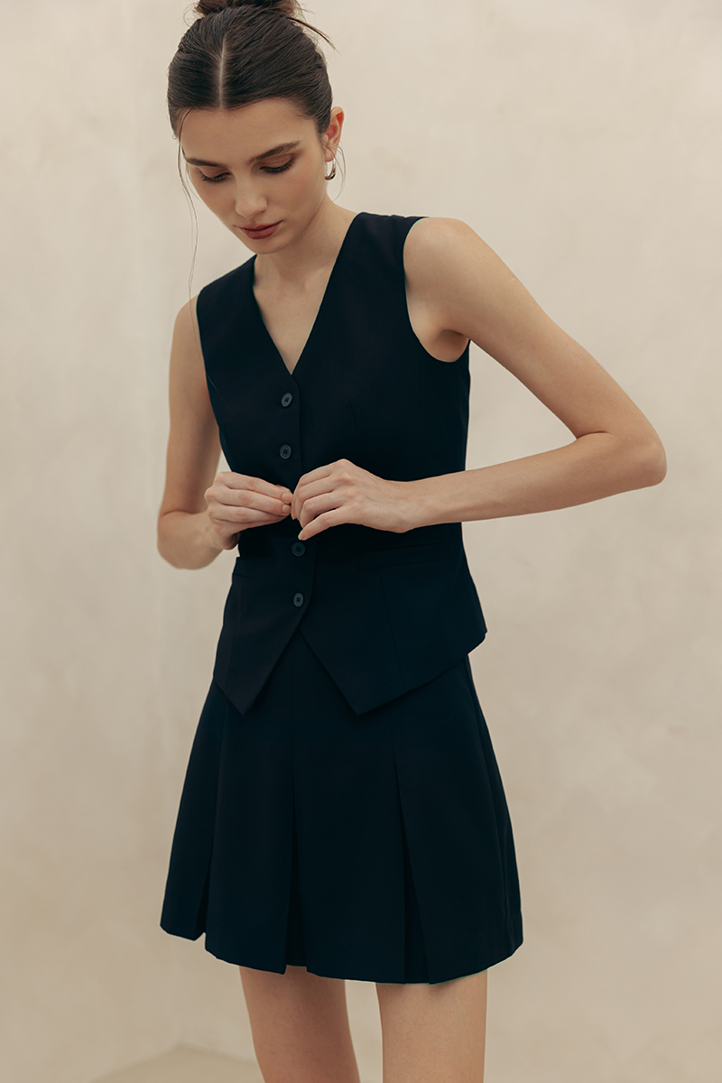SERGE TAILORED VEST TOP