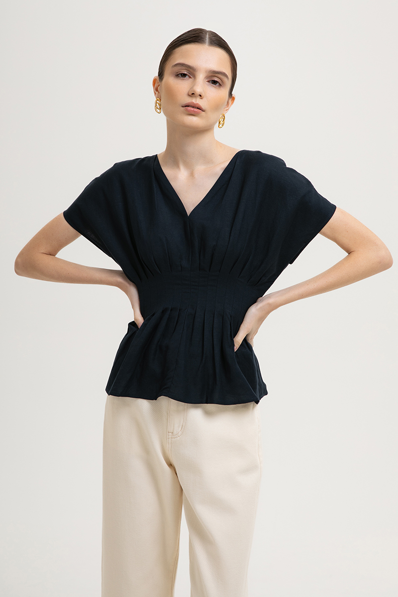 ANIKA PIN TUCK LINEN TOP