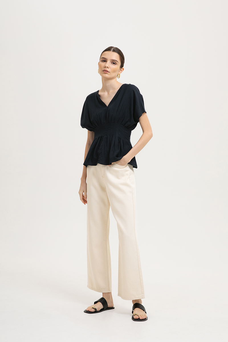 ANIKA PIN TUCK LINEN TOP