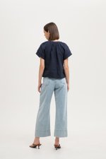 ADAHLIA V NECK BUTTONDOWN MUSLIN TOP