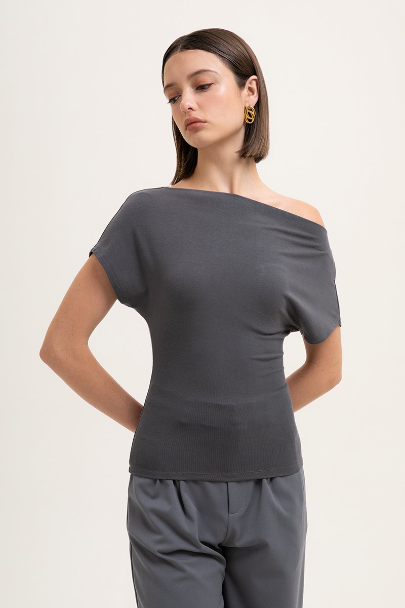 RACHAEL OFF SHOULDER TEE