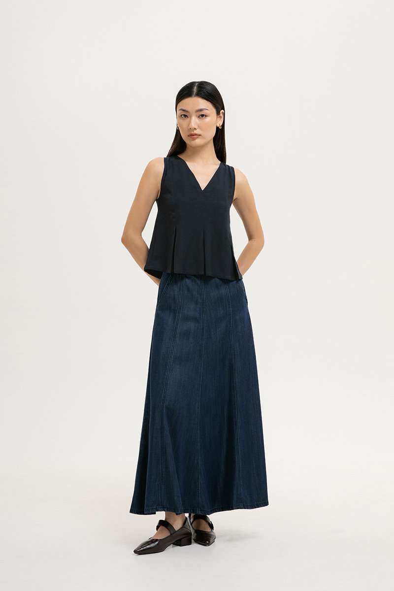 CARLINA PLEATED V NECK TOP
