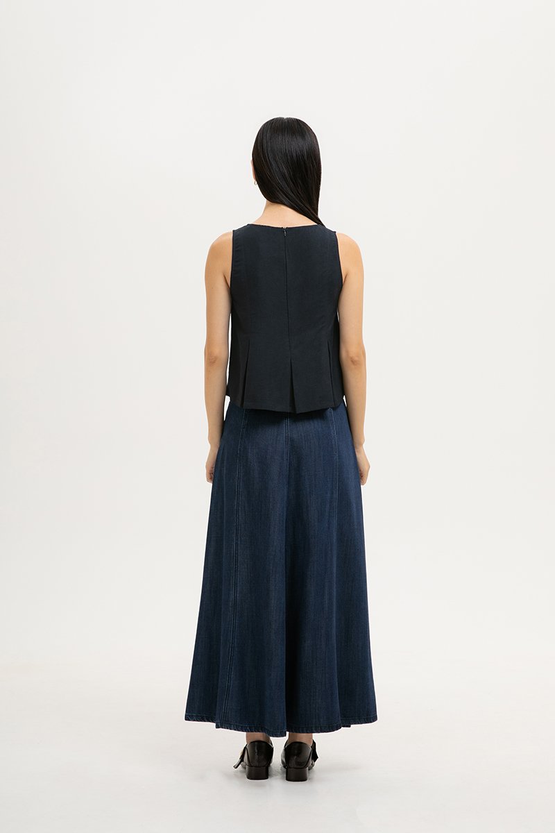CARLINA PLEATED V NECK TOP