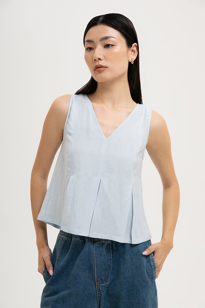 CARLINA PLEATED V NECK TOP