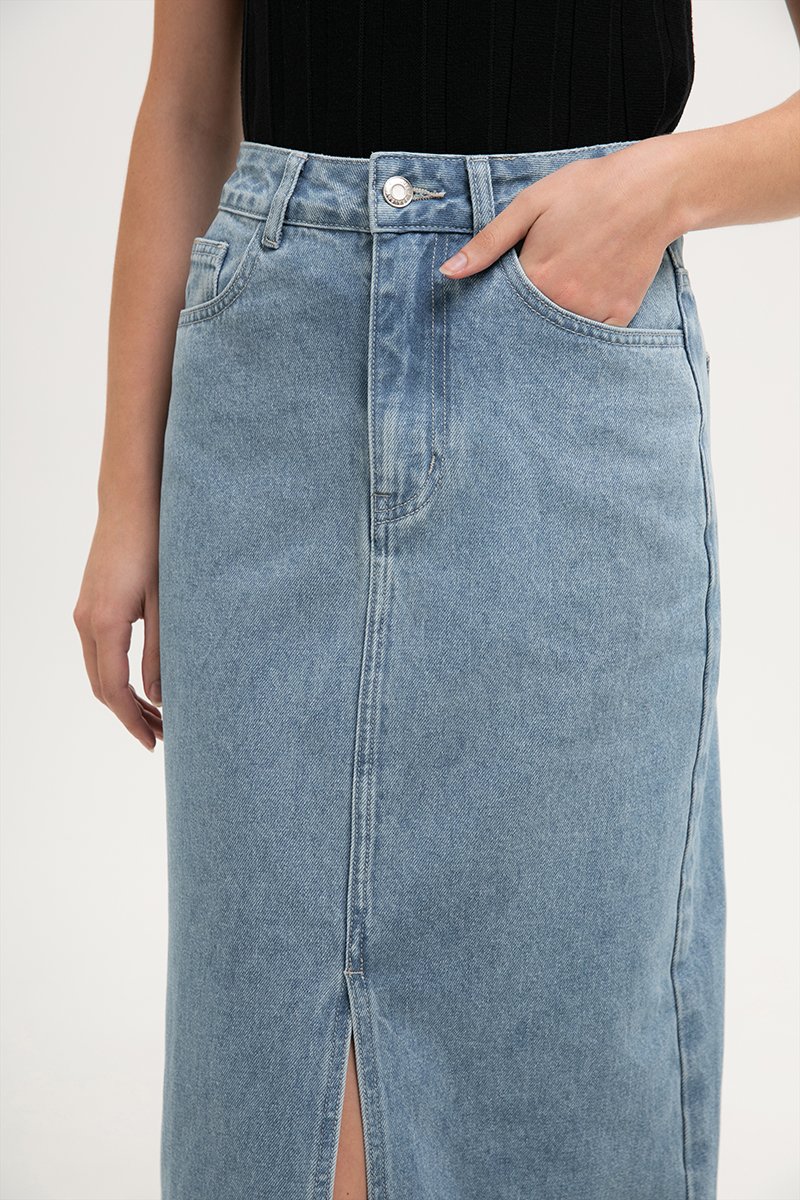 *BACKORDER* SADDIE DENIM MIDI SKIRT W SLIT
