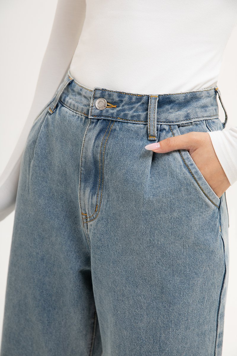 DONTAE WIDE LEG JEANS (PETITE)