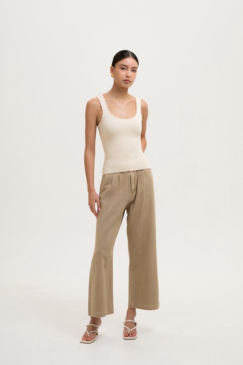 CARLY SCALLOP EDGE RIBBED TANK TOP