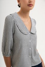 DEBBIE PETER PAN COLLAR STRIPE SHIRT
