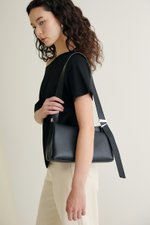 VALERIE SHOULDER BAG