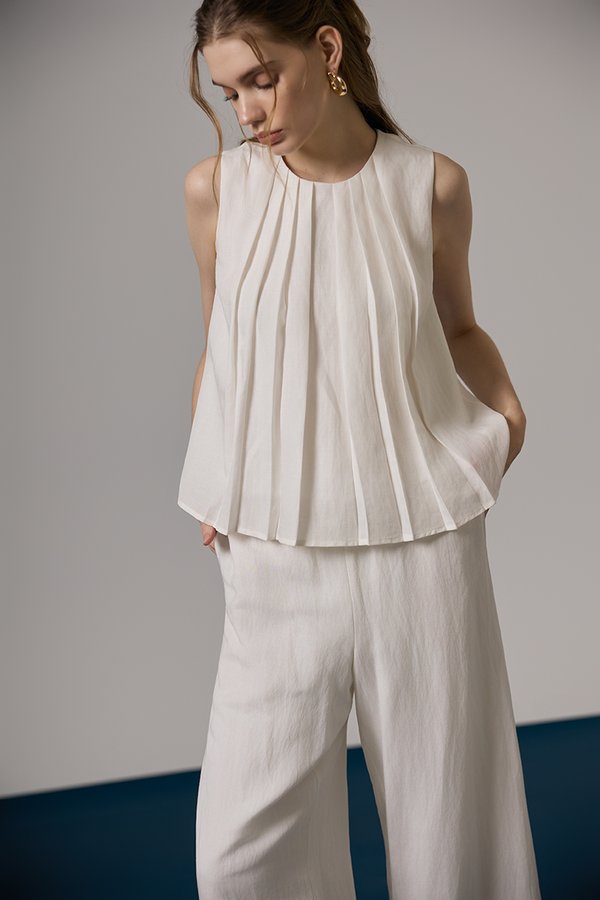 *PREORDER* BECKY PLEATED LINEN TOP