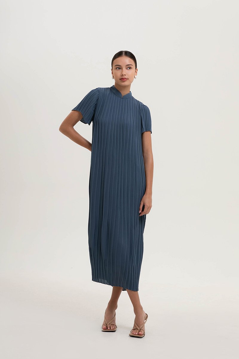 NOURIA PLEATED MAXI CHEONGSAM W SASH