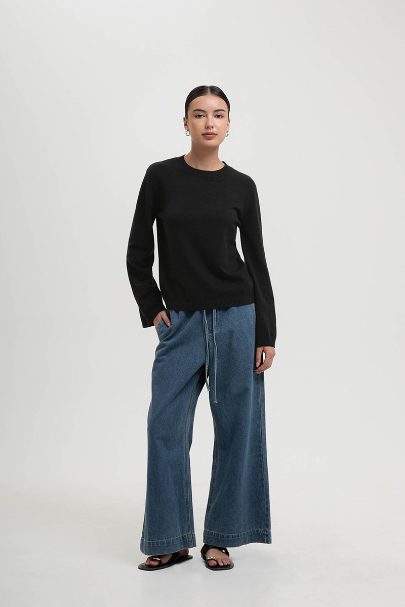 GRAZIA FLARE SLEEVED SWEATER TOP