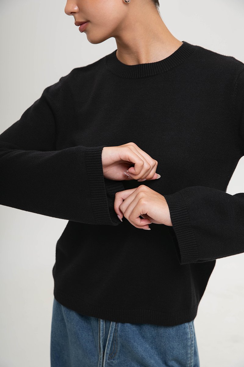 GRAZIA FLARE SLEEVED SWEATER TOP