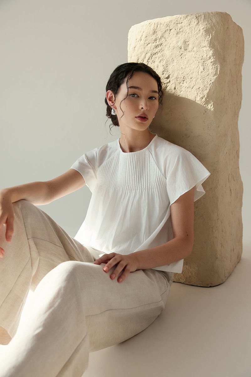 ESRA PIN TUCK FLUTTER SLEEVES TOP