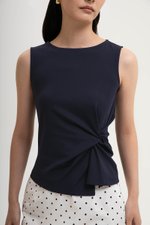 KATHY ASYMMETRIC KNOT TOP