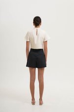 RUE HIGH WAISTED TEXTURED SHORTS
