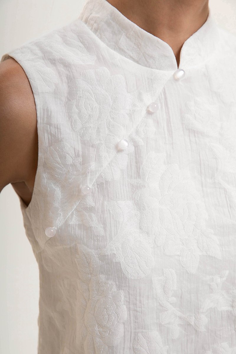 NADINA EMBOSSED ORGANZA CHEONGSAM TOP