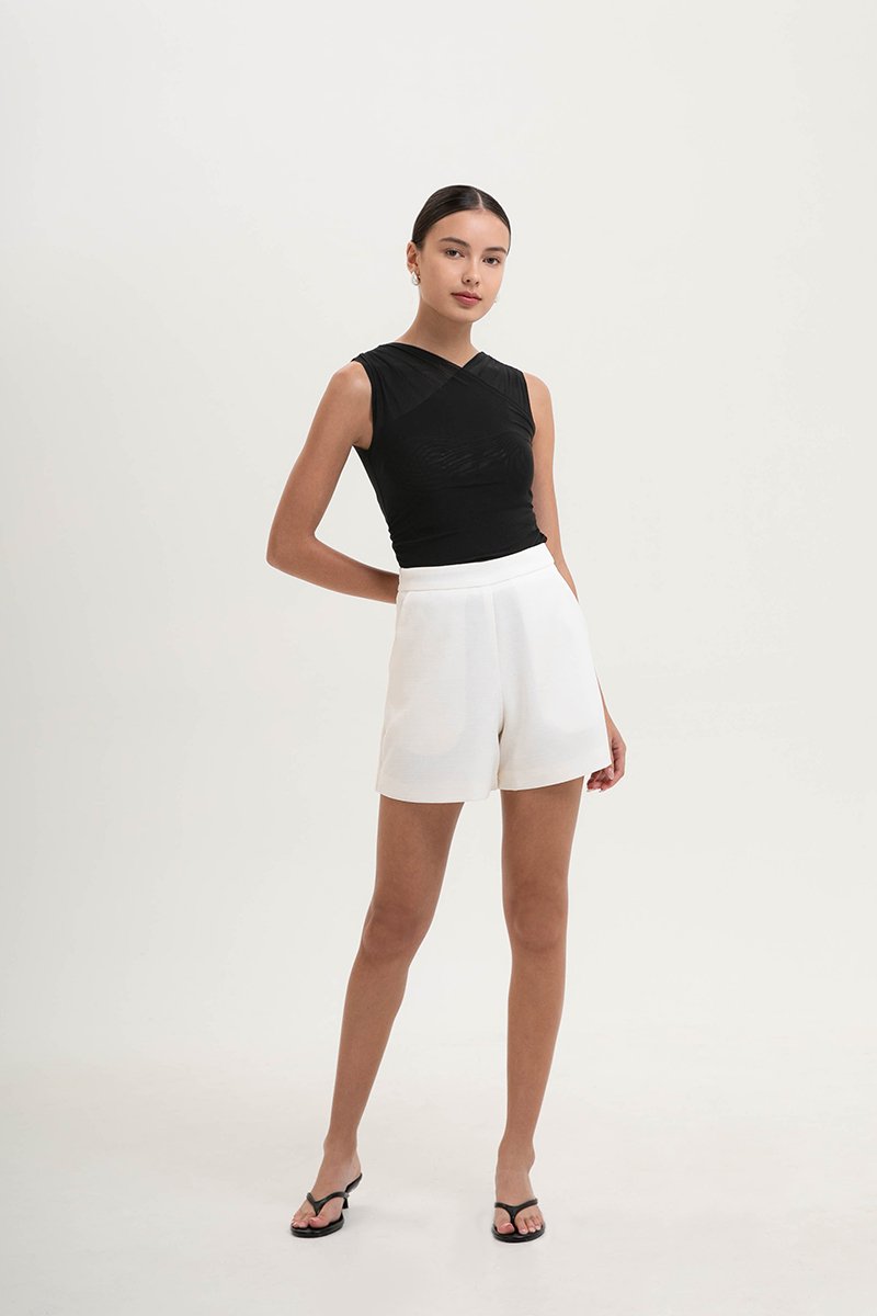 RUE HIGH WAISTED TEXTURED SHORTS
