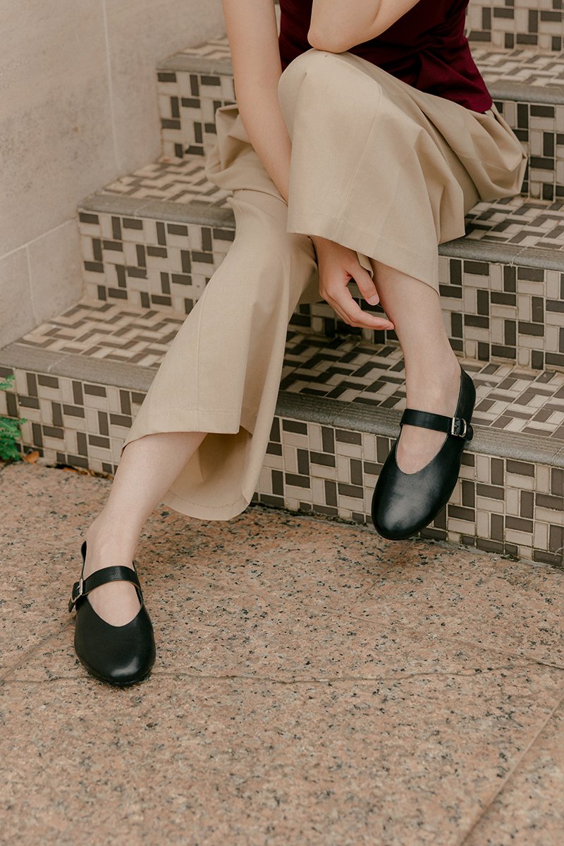 GRETHEL BUCKLE BALLET FLATS