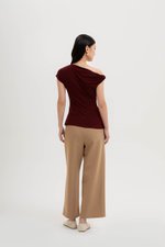 VIKKI ASYMMETRIC TWIST OFF SHOULDER TOP