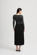AIRIN PLEATED SKIRT
