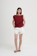 CATARINA LINEN TOP W METAL BROCHE DETAIL
