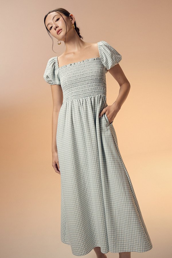 *BACKORDER* KELSEY SMOCKED PUFF SLEEVES GINGHAM DRESS