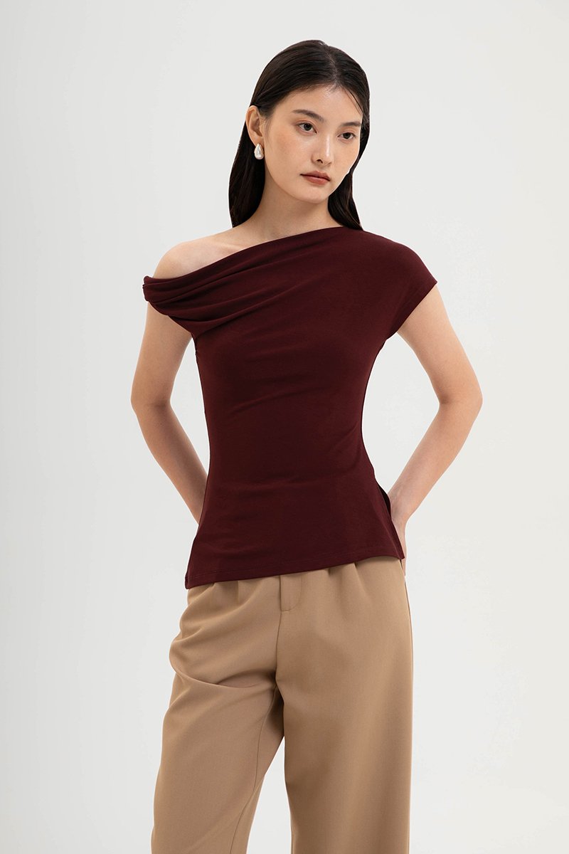 VIKKI ASYMMETRIC TWIST OFF SHOULDER TOP