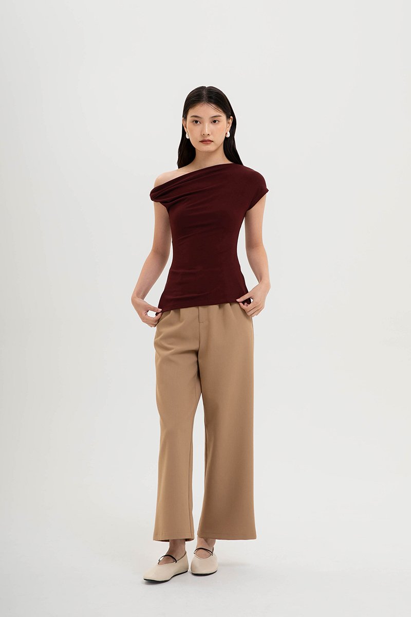 VIKKI ASYMMETRIC TWIST OFF SHOULDER TOP