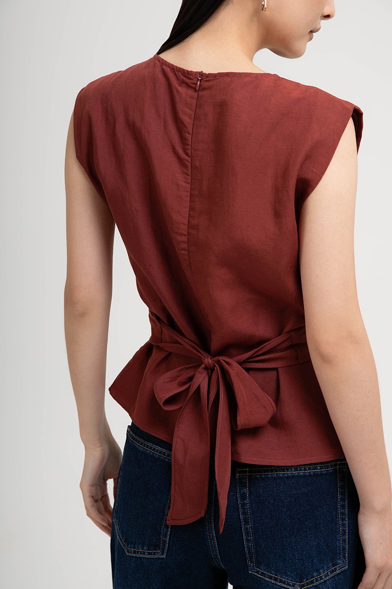 RIANNA CROSS FRONT WAIST TOP