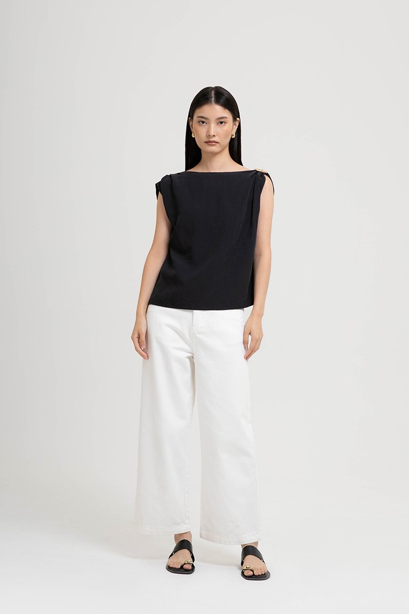 CATARINA LINEN TOP W METAL BROCHE DETAIL