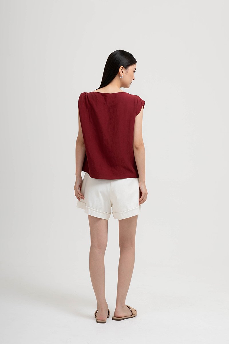 CATARINA LINEN TOP W METAL BROCHE DETAIL