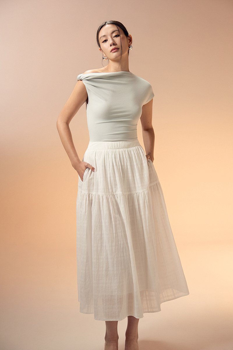 VIKKI ASYMMETRIC TWIST OFF SHOULDER TOP