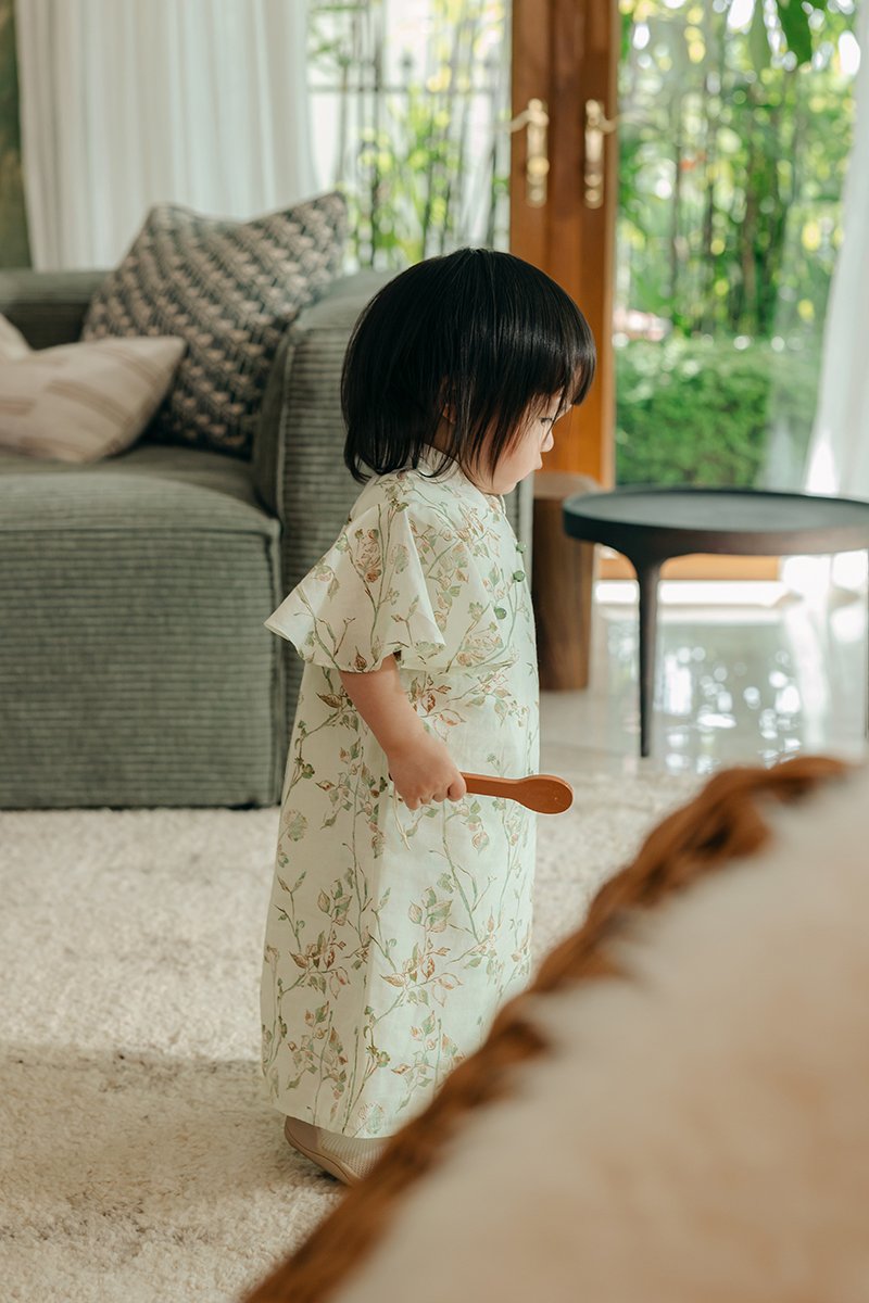 KIRA KIDS FLUTTER SLEEVE CHEONGSAM DRESS
