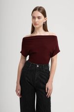 RACHAEL OFF SHOULDER TEE