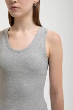 OLINA PADDED SCOOP NECK TANK TOP