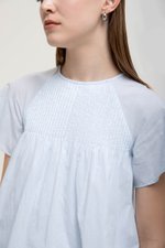 ESRA PIN TUCK FLUTTER SLEEVES TOP