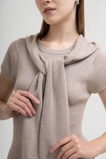 AMERSON RIBBED KNIT TOP W DETACHABLE SCARF