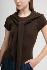 AMERSON RIBBED KNIT TOP W DETACHABLE SCARF