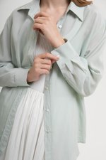 CLOUDLIGHT OVERSIZED SHIRT