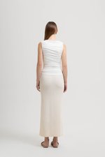 BETTY RUCHED MODAL TOP