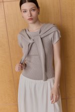 AMERSON RIBBED KNIT TOP W DETACHABLE SCARF