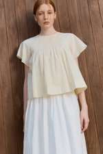 ESRA PIN TUCK FLUTTER SLEEVES TOP