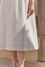 FLORETTE EYELET PUFF SLEEVES MIDI DRESS