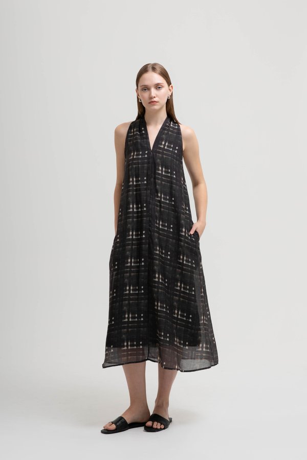 KRISTINE ABSTRACT PRINT HALTER MIDI DRESS W SASH