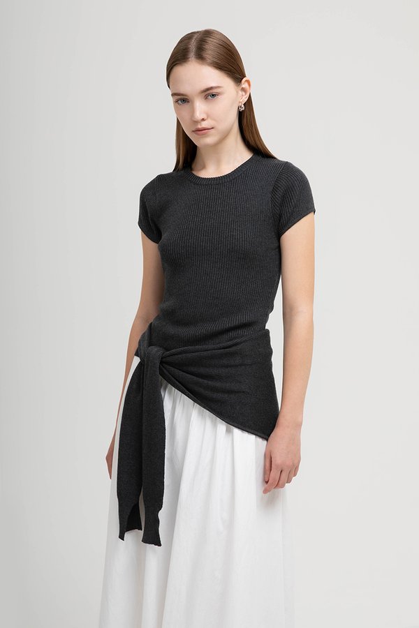 AMERSON RIBBED KNIT TOP W DETACHABLE SCARF