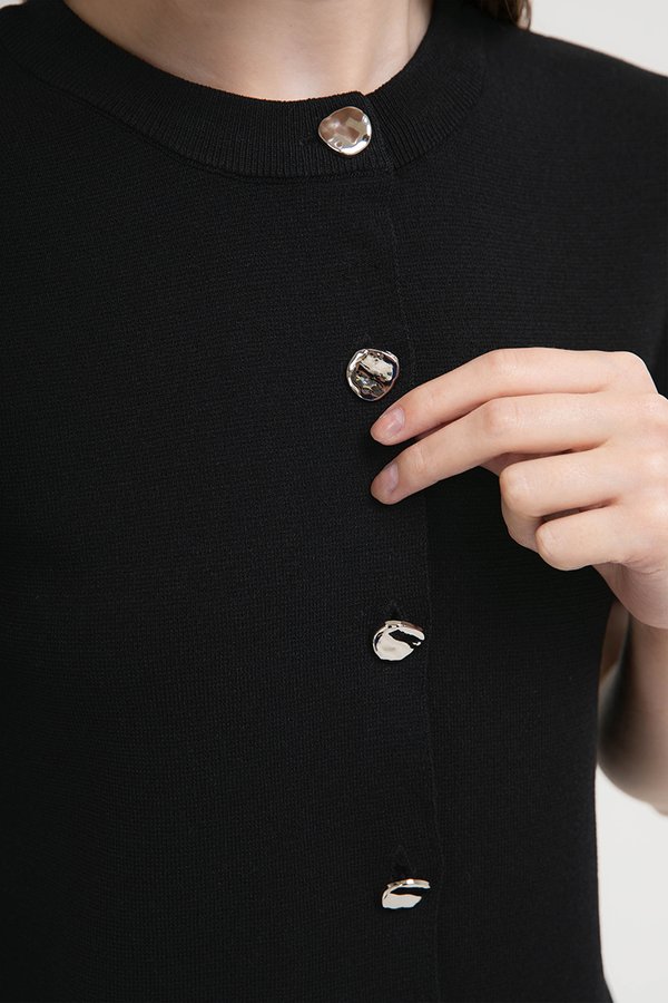 IVANNA SILVER BUTTON KNIT TOP